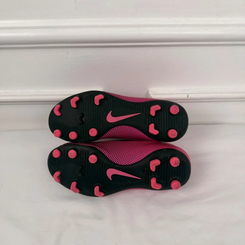 Nike Bravata II FG Kids Soccer Cleats Pink Black 844442-600 Youth Size 1Y